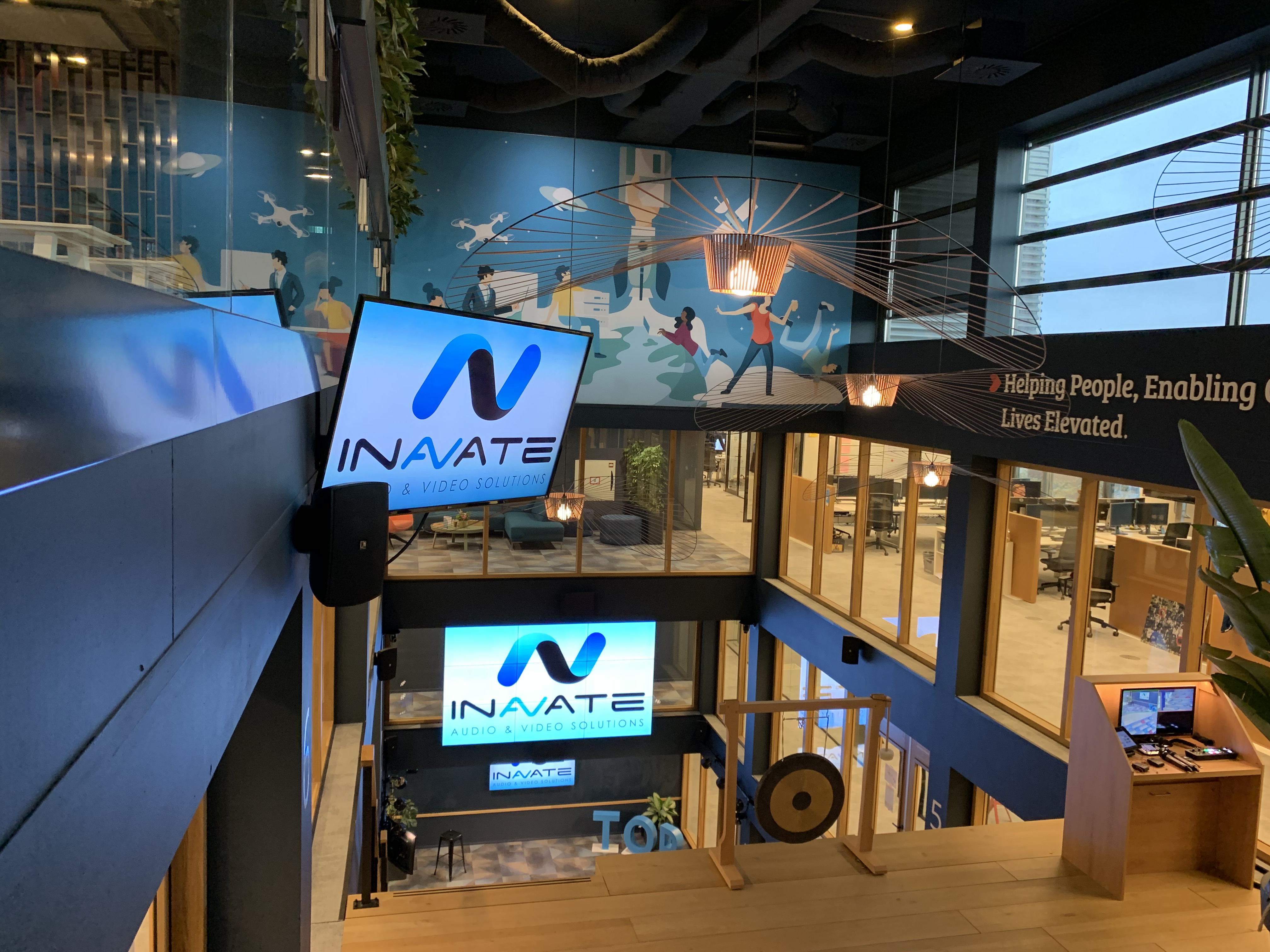 Digital Signage